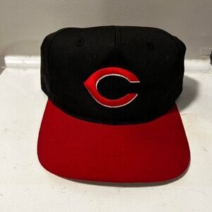 Vintage 90s Cincinnati reds black and red twill two tone SnapBack hat cap